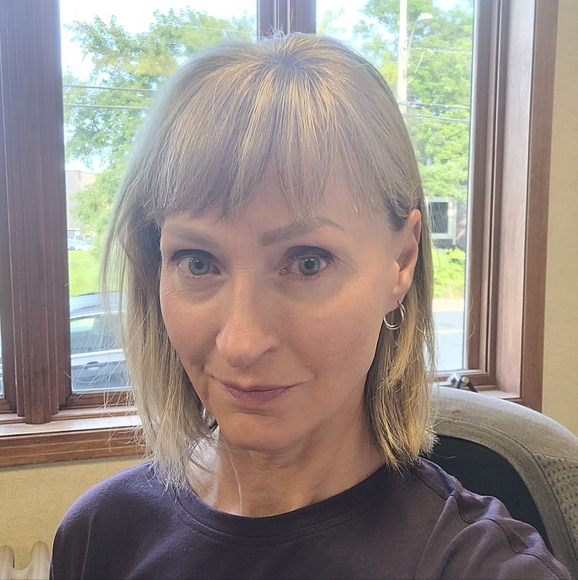 Meet your Posher, Posh - Picture 2 of 2